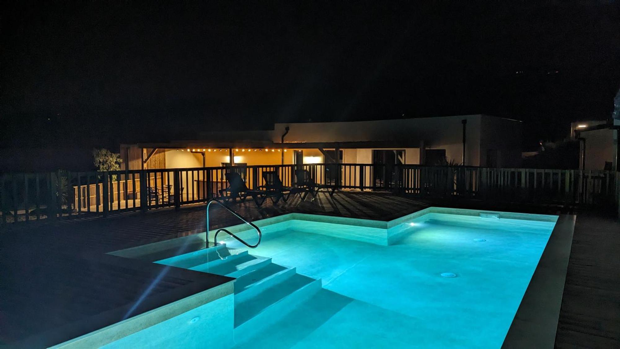 Camping Les Lodges Du Lagon Calvisson Exterior foto